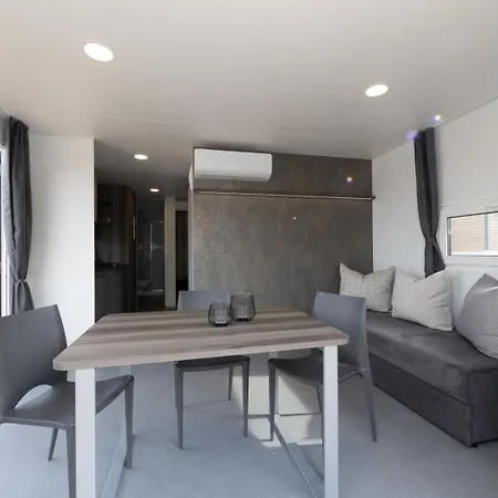 Θέρετρο Vital Camp 5*